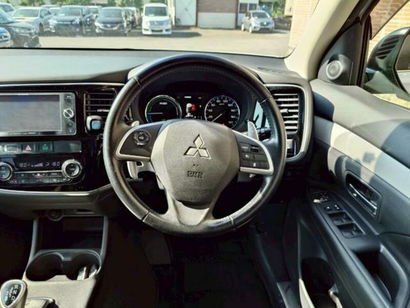 OUTLANDER PHEV