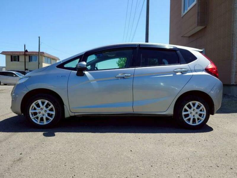 FIT HYBRID