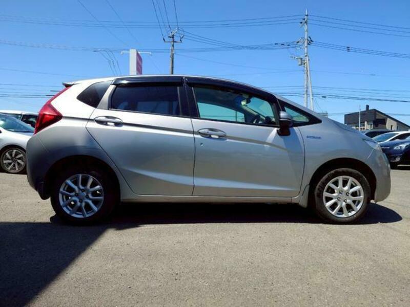 FIT HYBRID