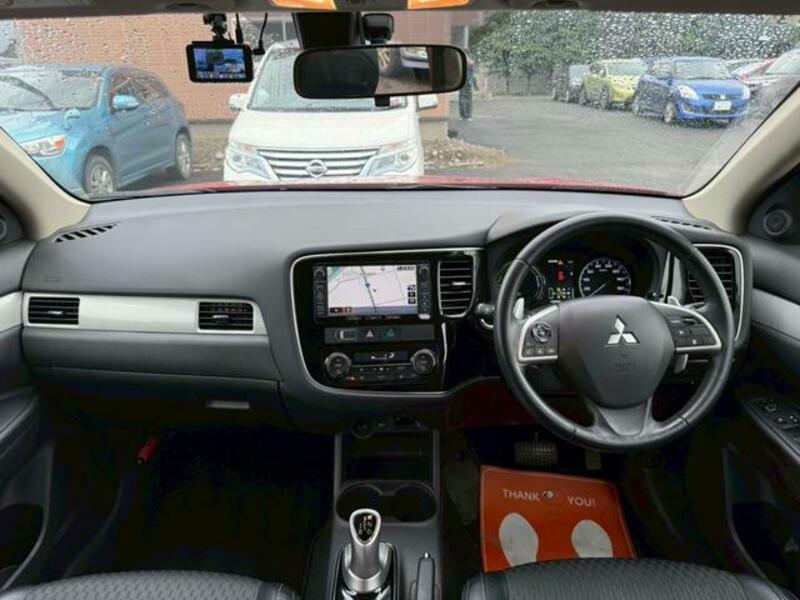 OUTLANDER PHEV