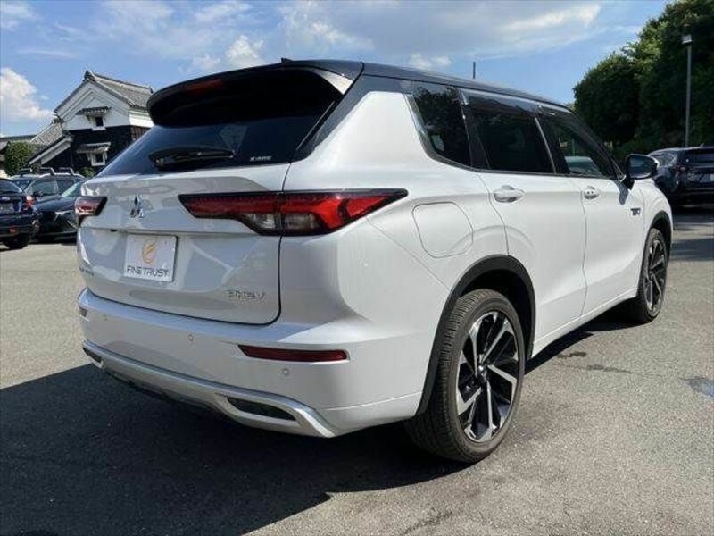 OUTLANDER PHEV
