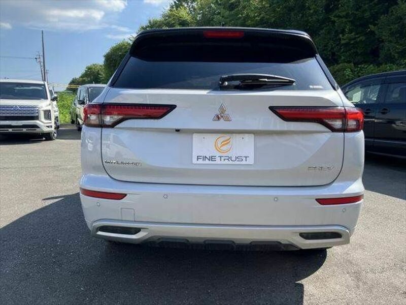 OUTLANDER PHEV