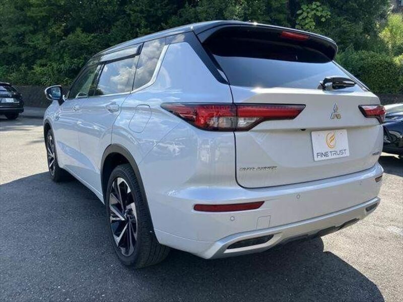 OUTLANDER PHEV