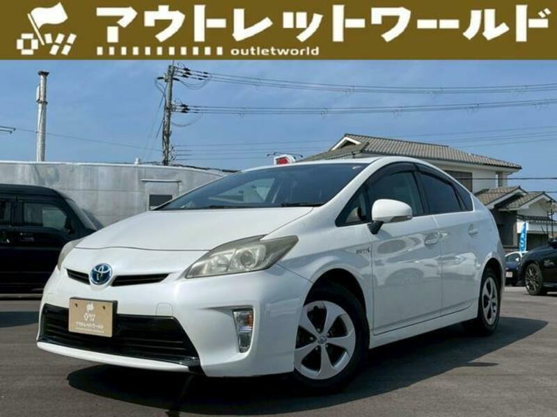 TOYOTA PRIUS