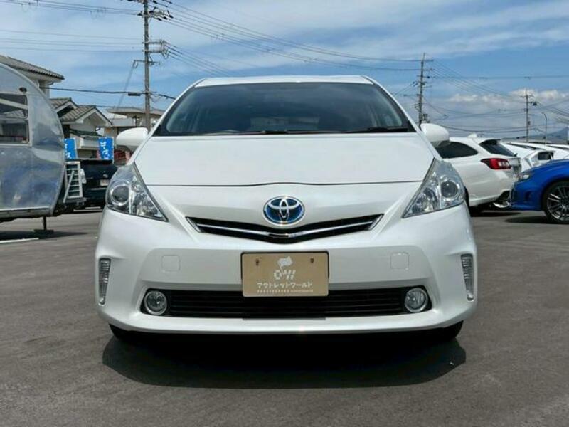PRIUS ALPHA