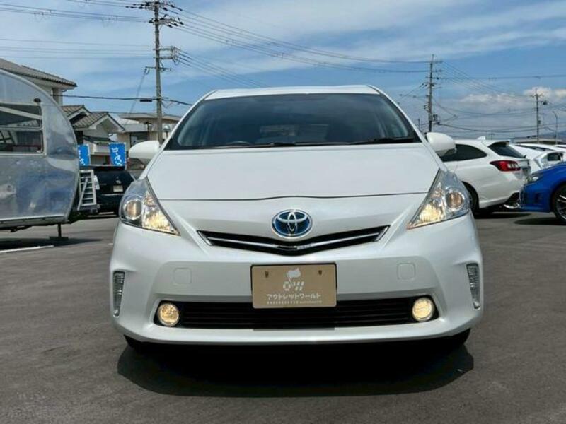 PRIUS ALPHA