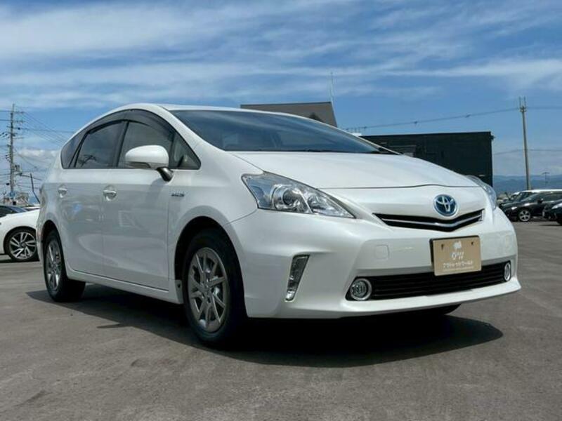 PRIUS ALPHA