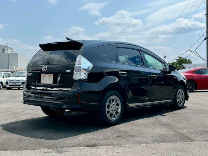 PRIUS ALPHA