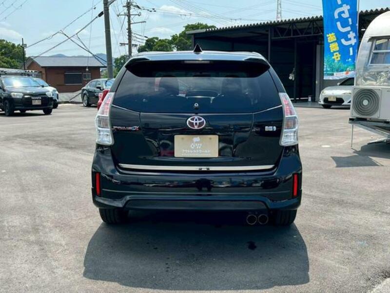 PRIUS ALPHA