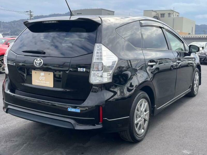 PRIUS ALPHA