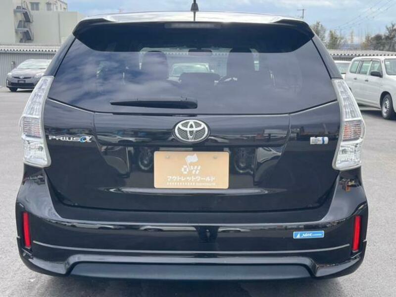 PRIUS ALPHA