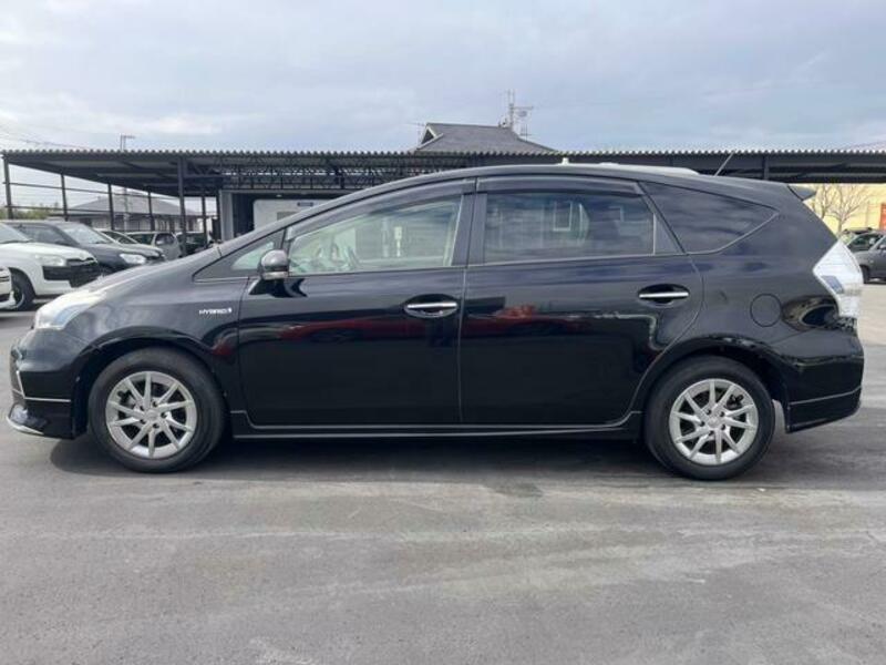 PRIUS ALPHA