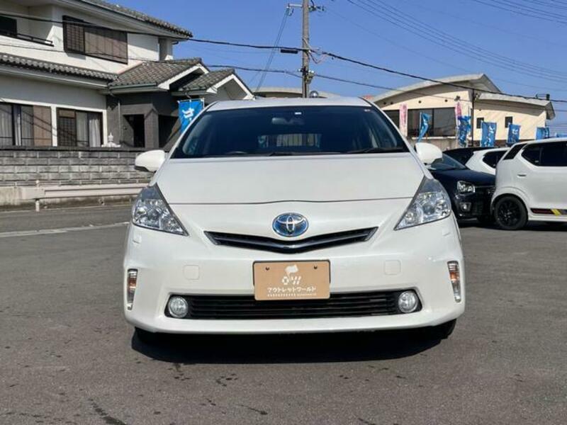 PRIUS ALPHA