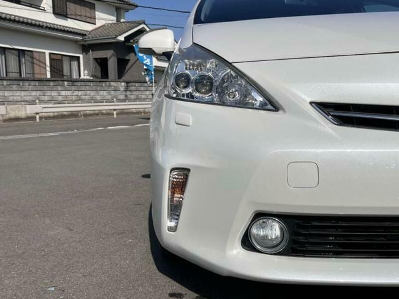 PRIUS ALPHA