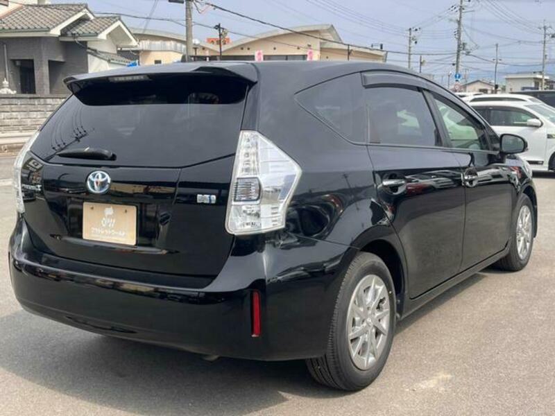 PRIUS ALPHA