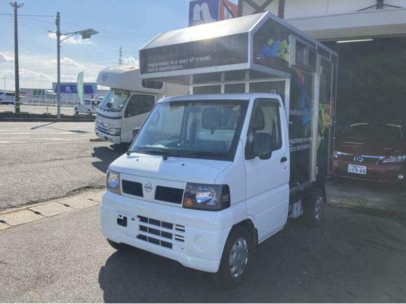 NISSAN CLIPPER TRUCK