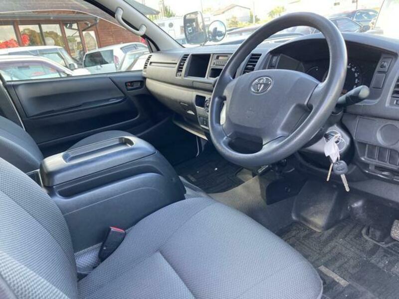 HIACE WAGON