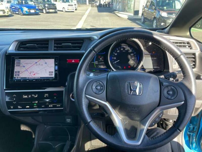 FIT HYBRID