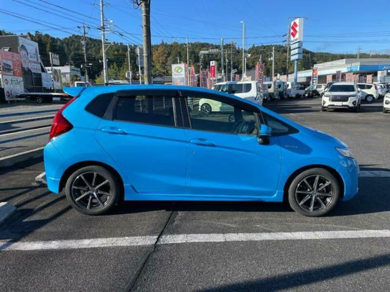 FIT HYBRID
