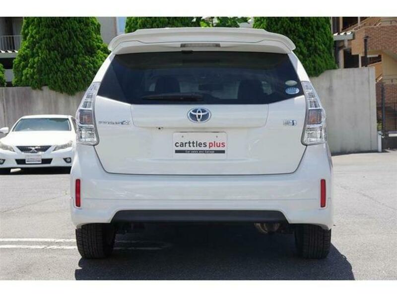 PRIUS ALPHA
