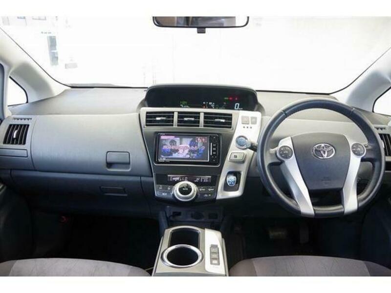 PRIUS ALPHA