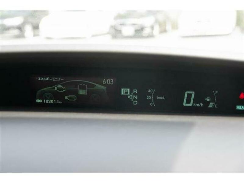 PRIUS PHV