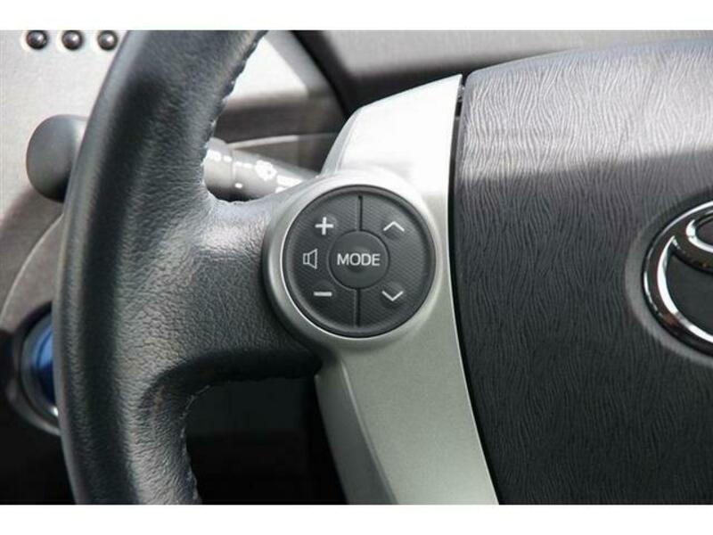 PRIUS PHV