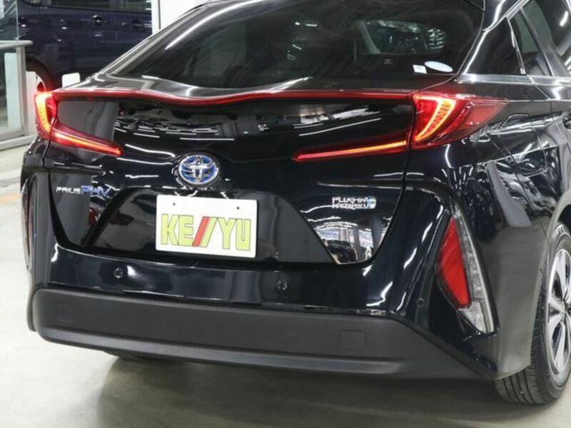 PRIUS PHV