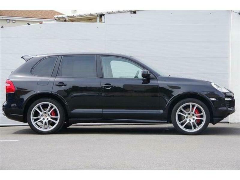 CAYENNE