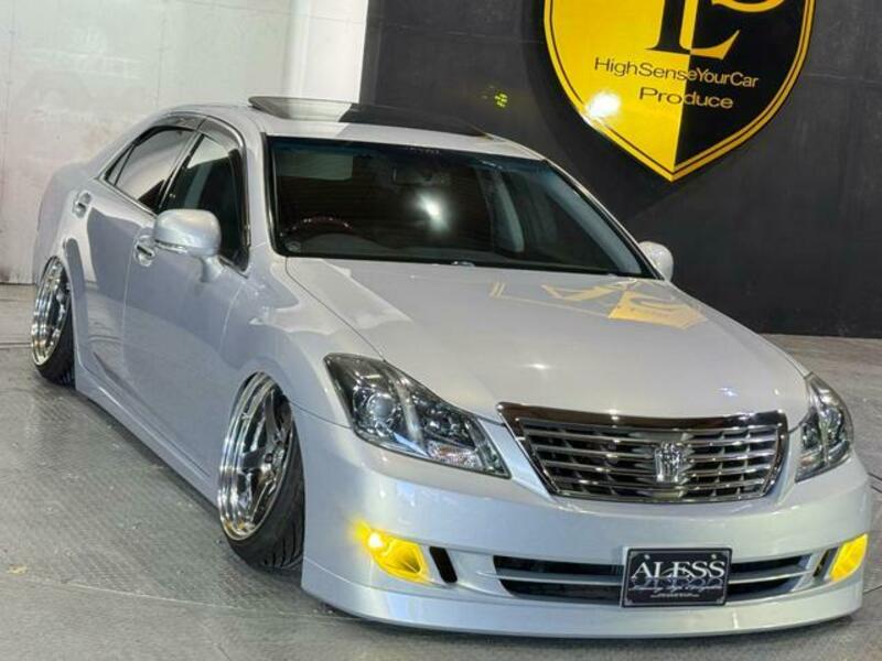 CROWN