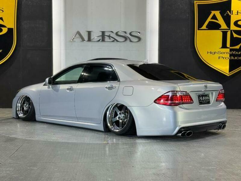 CROWN