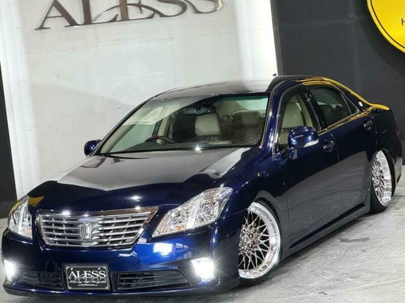 CROWN