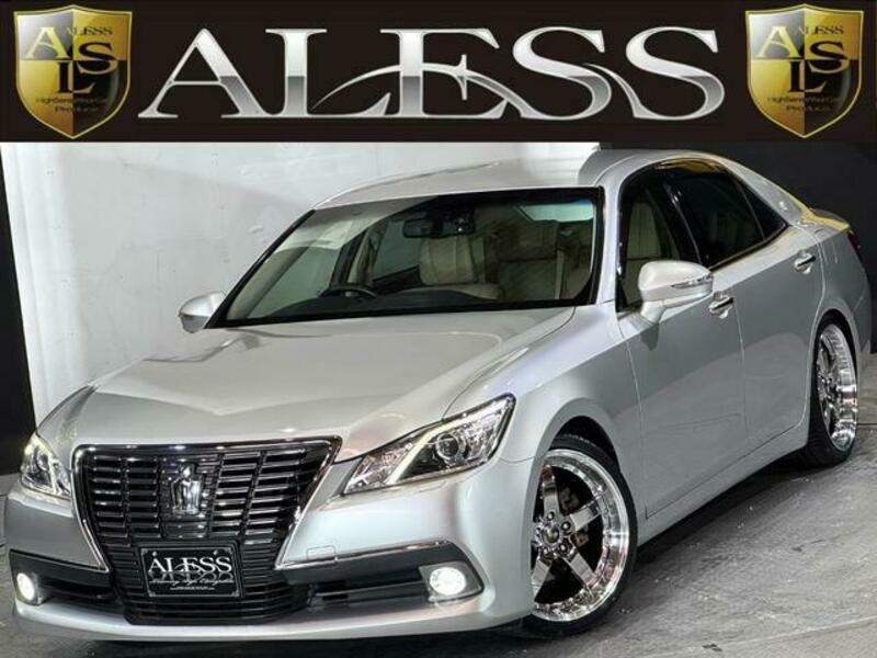 TOYOTA CROWN