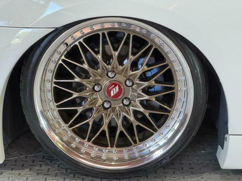 CROWN