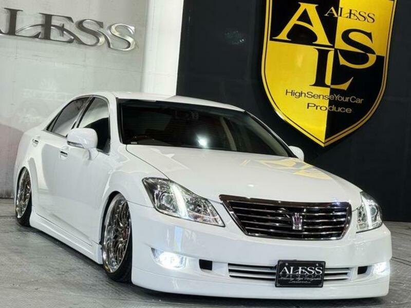 CROWN