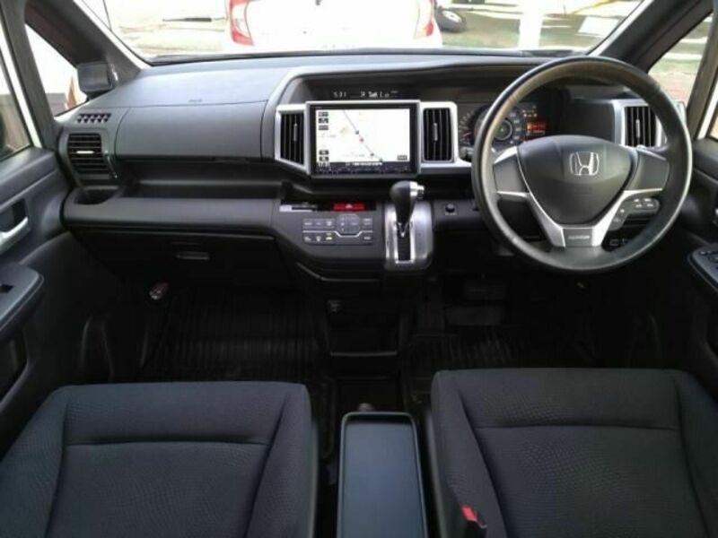 STEPWAGON SPADA