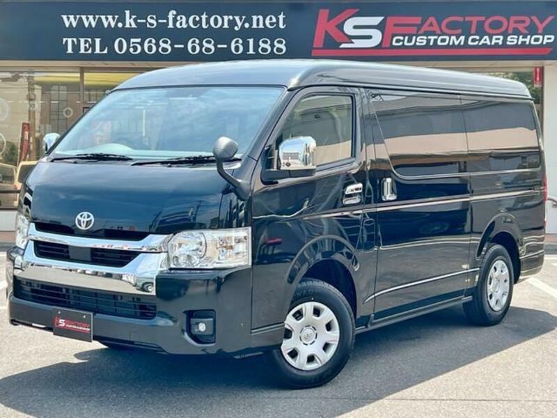 TOYOTA HIACE WAGON