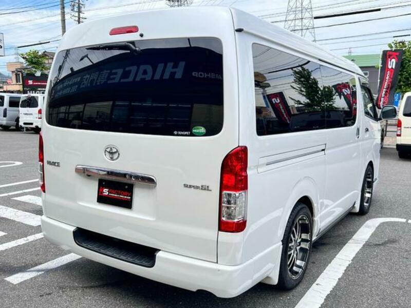 HIACE VAN