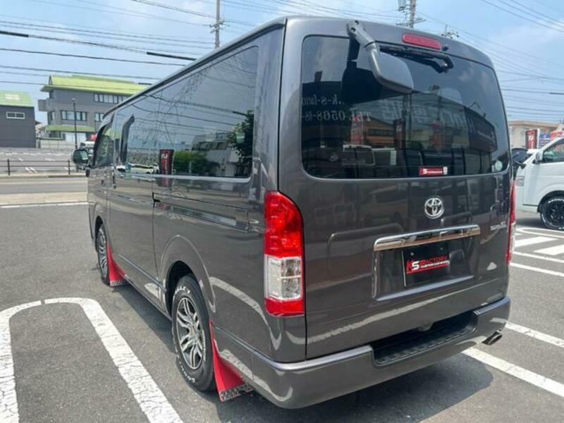 HIACE VAN