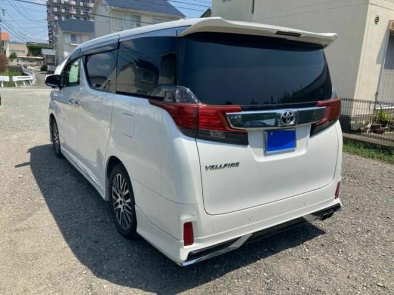 VELLFIRE