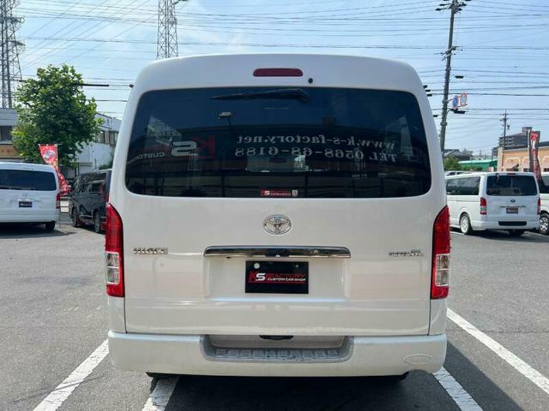 HIACE VAN
