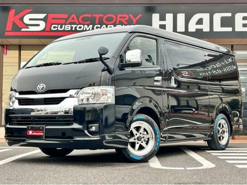 TOYOTA HIACE WAGON