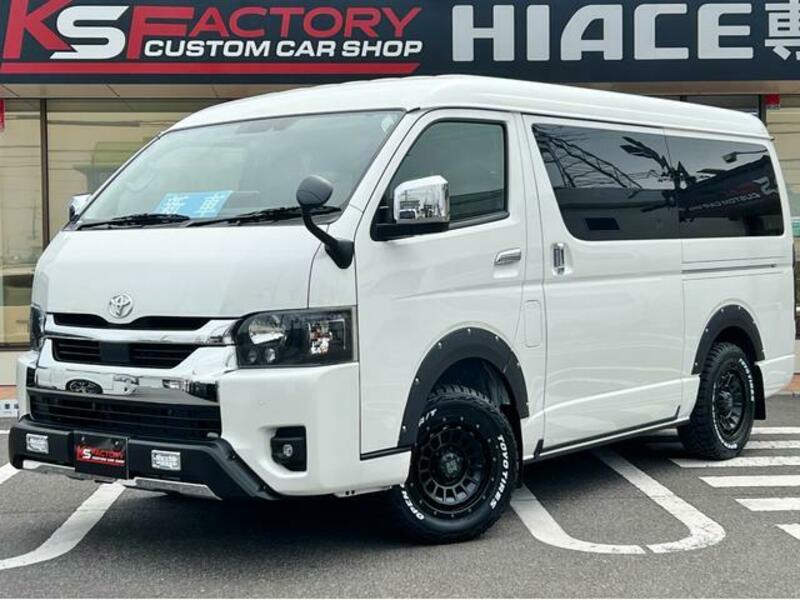 TOYOTA HIACE WAGON