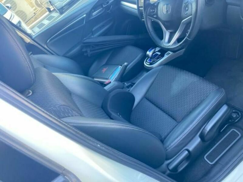 FIT HYBRID