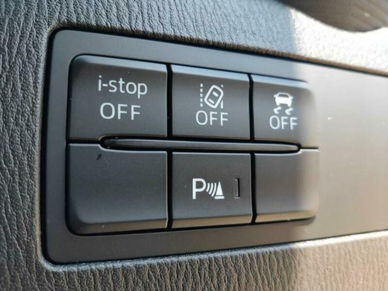 MAZDA2