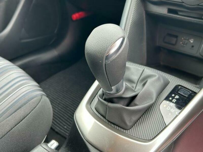 MAZDA2