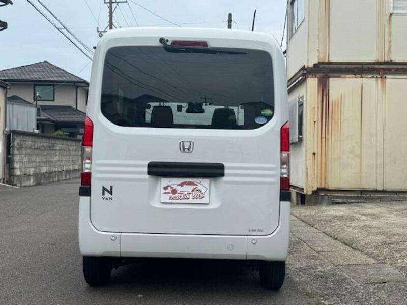 N-VAN