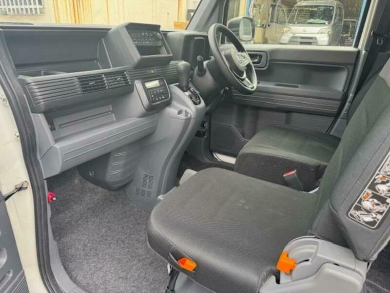 N-VAN