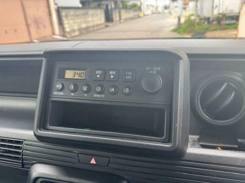 N-VAN