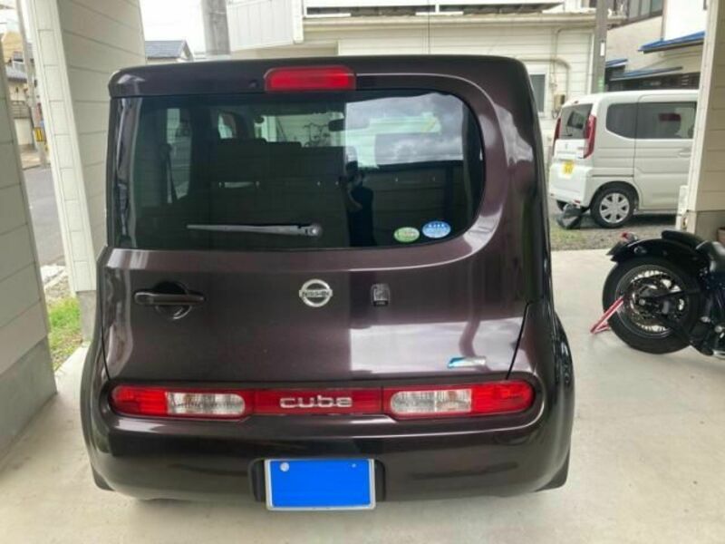 CUBE